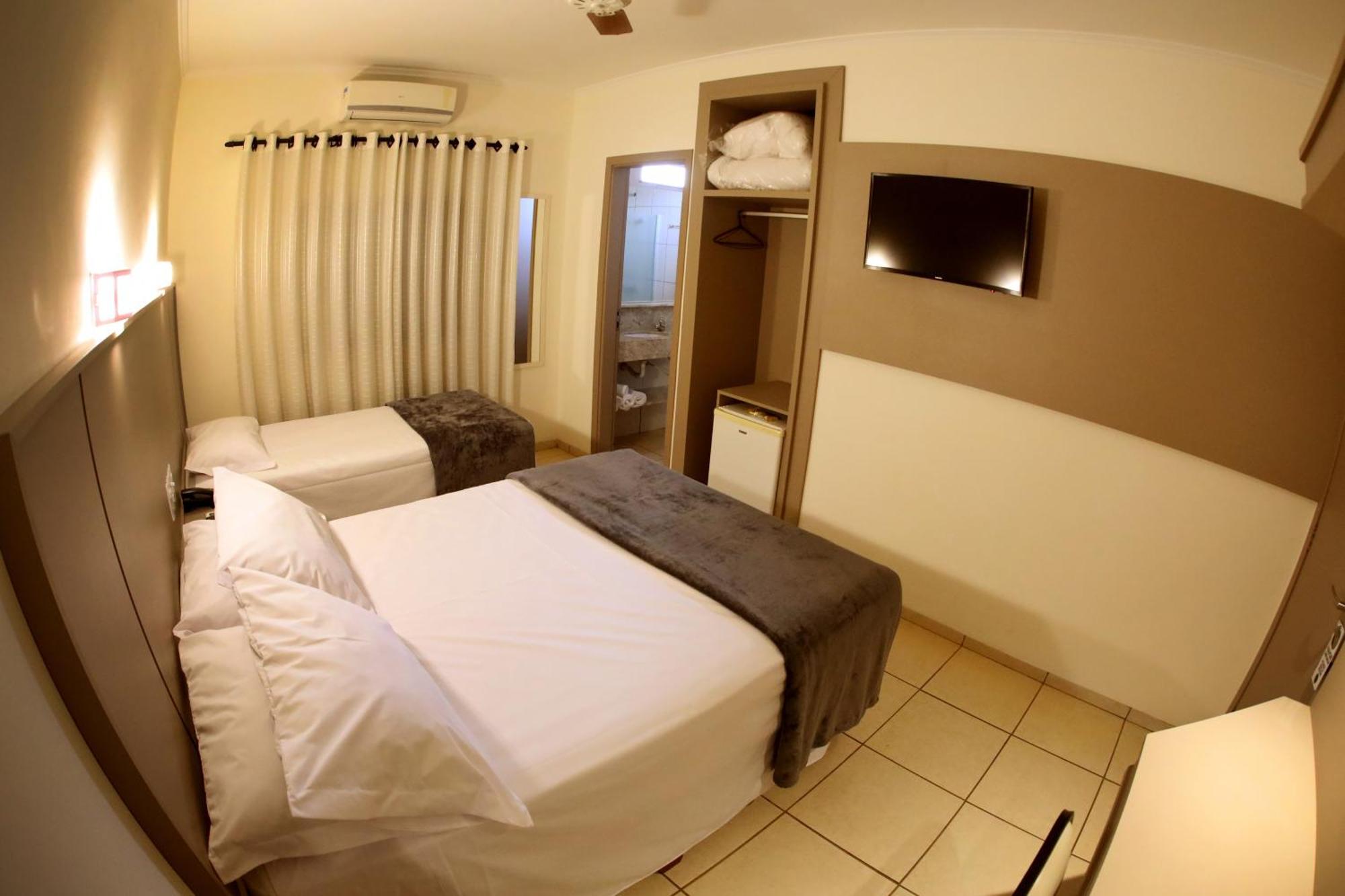 Hotel Roda D'Agua Andradina Szoba fotó
