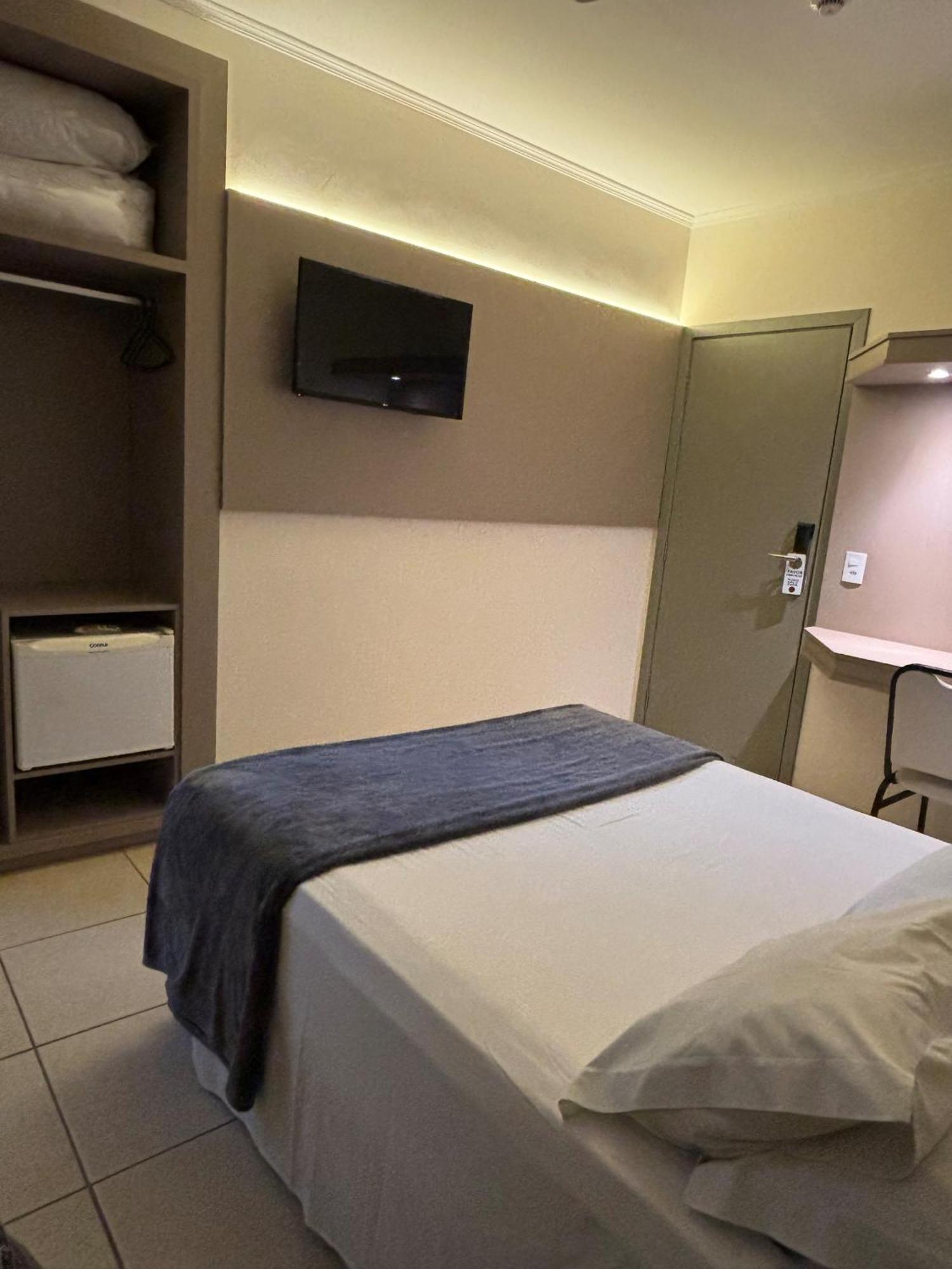 Hotel Roda D'Agua Andradina Szoba fotó