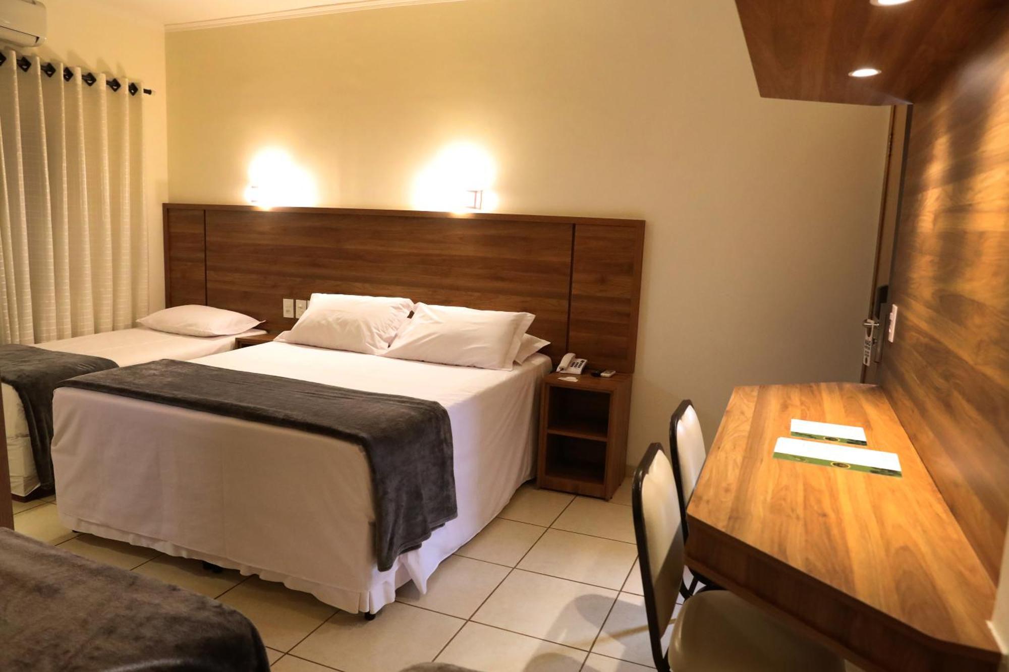 Hotel Roda D'Agua Andradina Szoba fotó