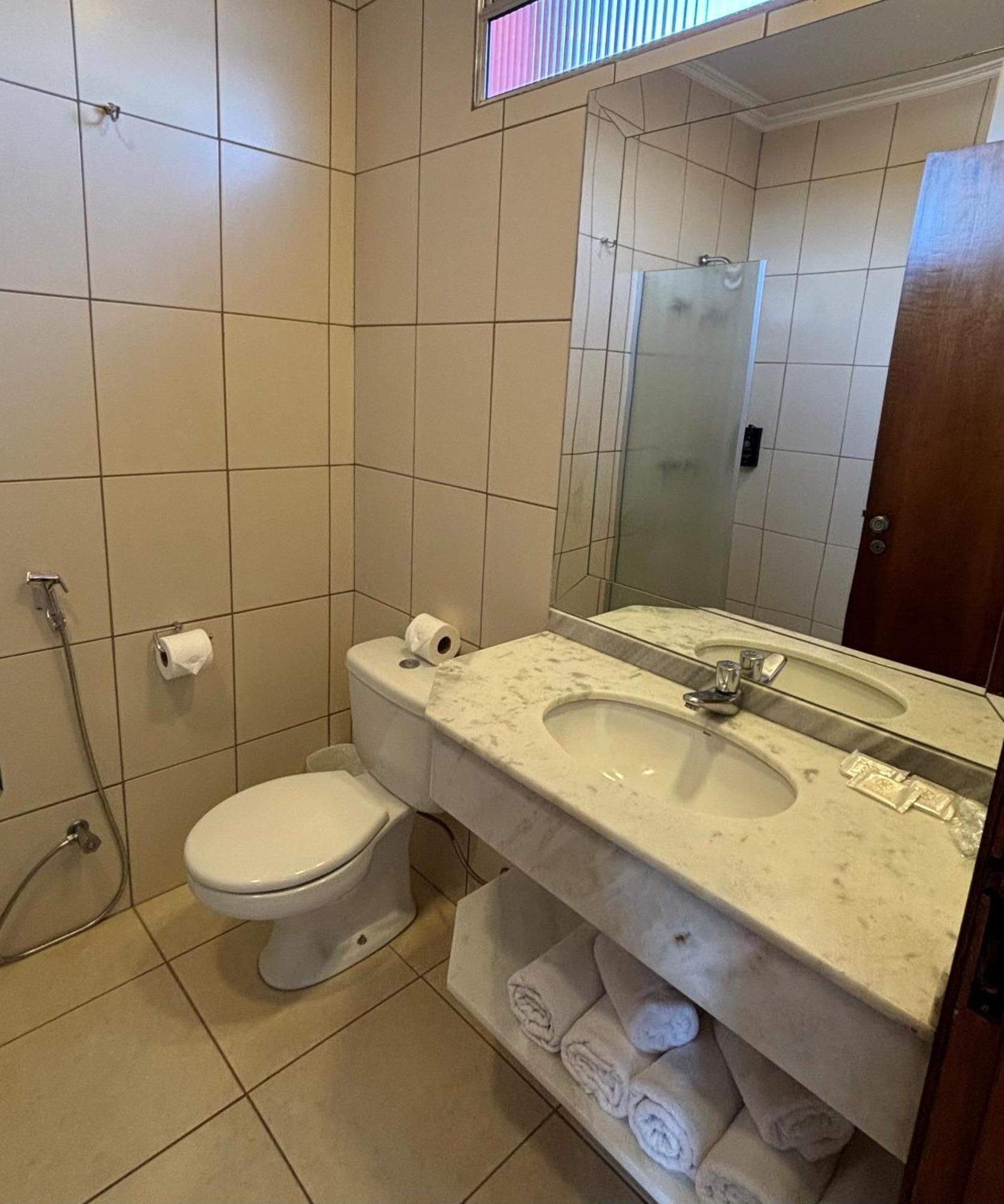 Hotel Roda D'Agua Andradina Szoba fotó